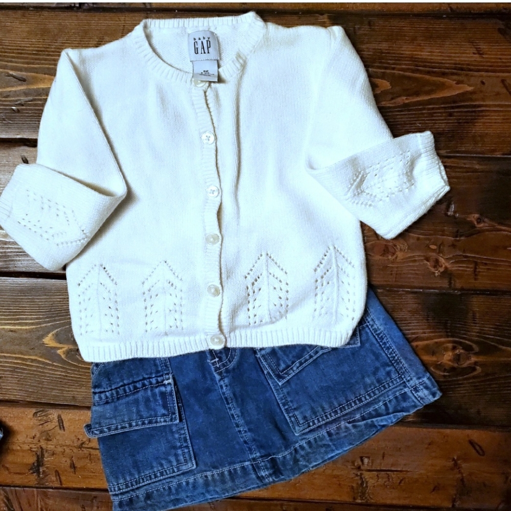 Baby Gap white cardigan, size 2 years